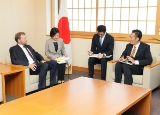  © Ministry of Foreign Affairs of Japan