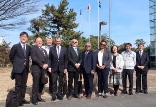  © Ministry of Foreign Affairs of Japan